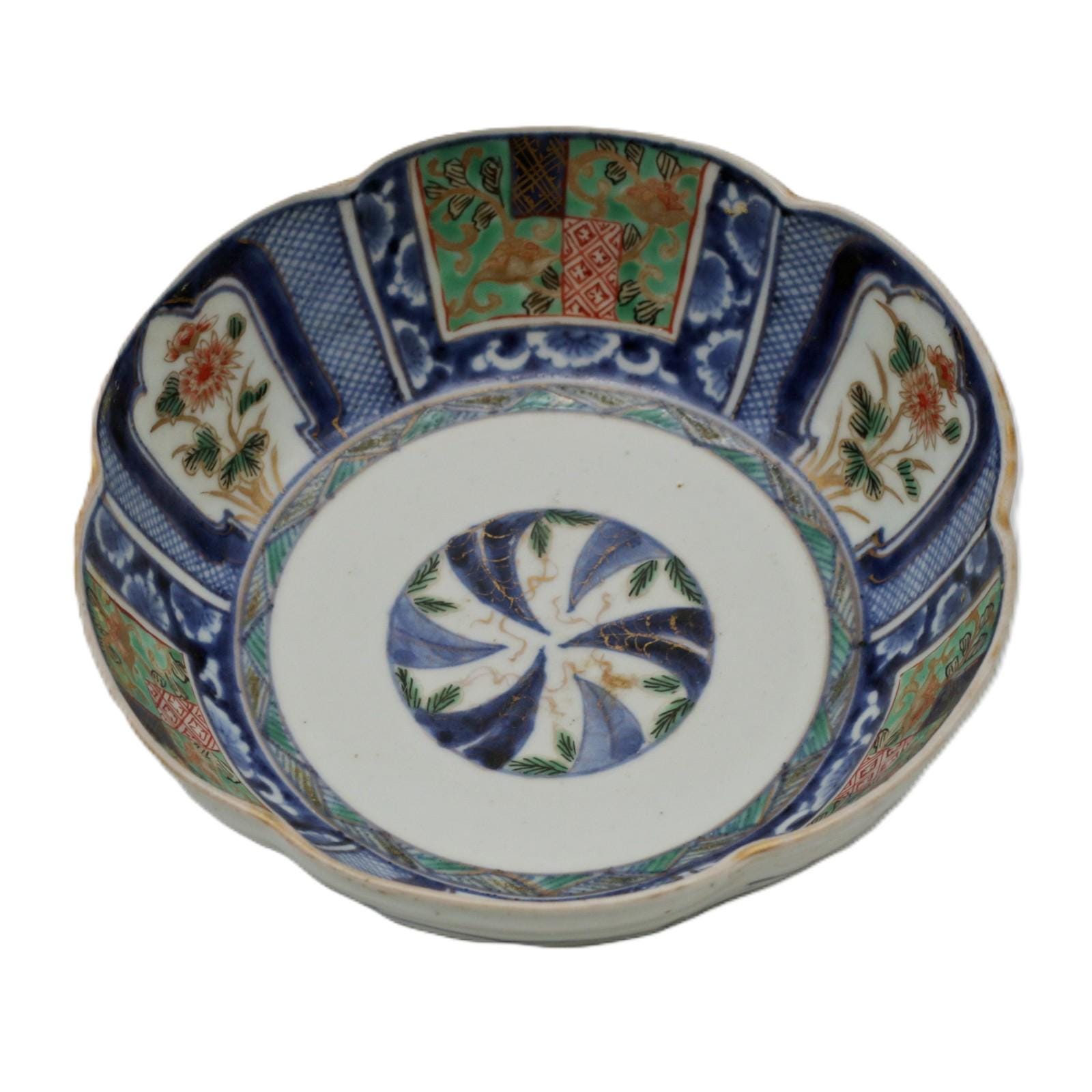 Antique Japanese Imari Porcelain Bowl – Lobed Edo Meiji Hand Painted Floral Dish