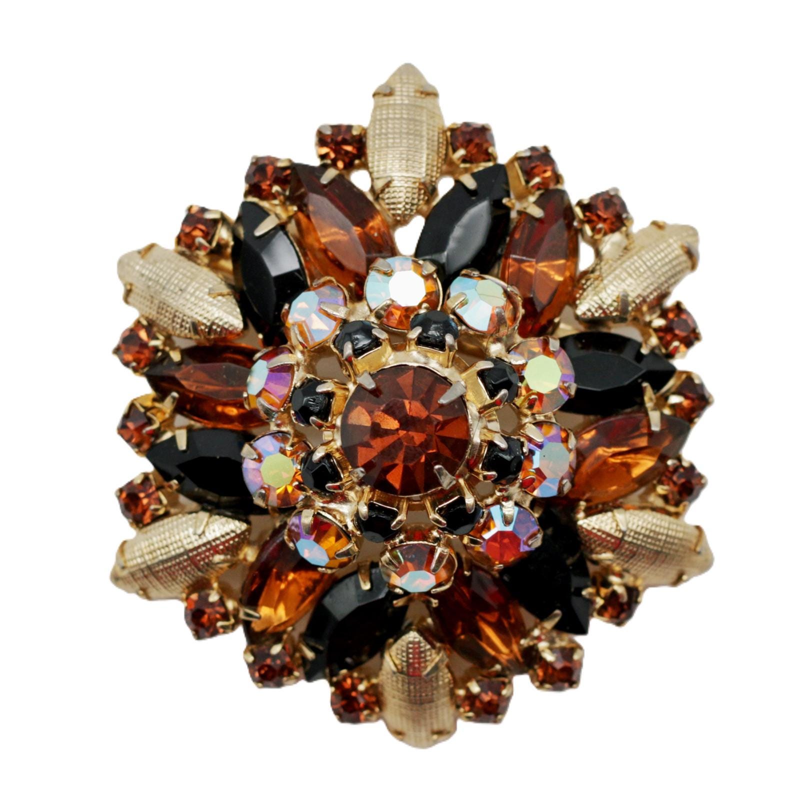 Juliana Rhinestone Brooch in Amber and Black – DeLizza Elster Gold Tone 1950s Marquis Cluster
